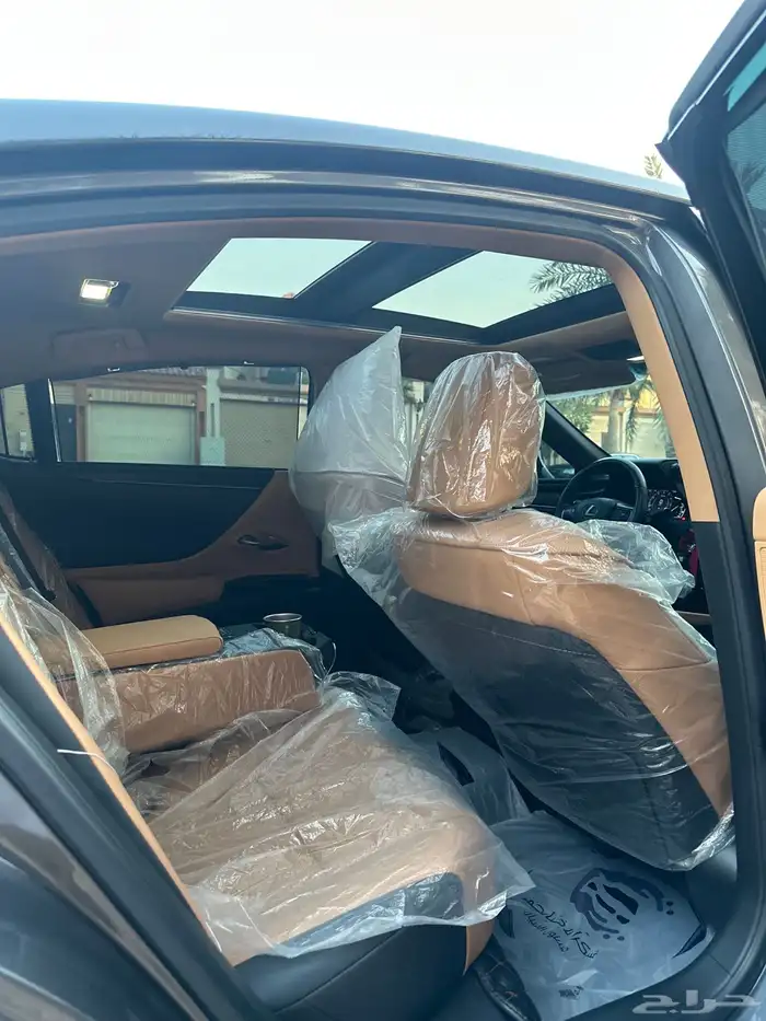 لكزس ES350 2022 بحاله الوكاله 20