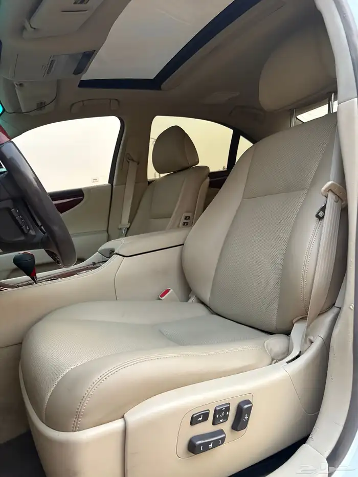 لكزس LS460 2010 شورت نظيف 19