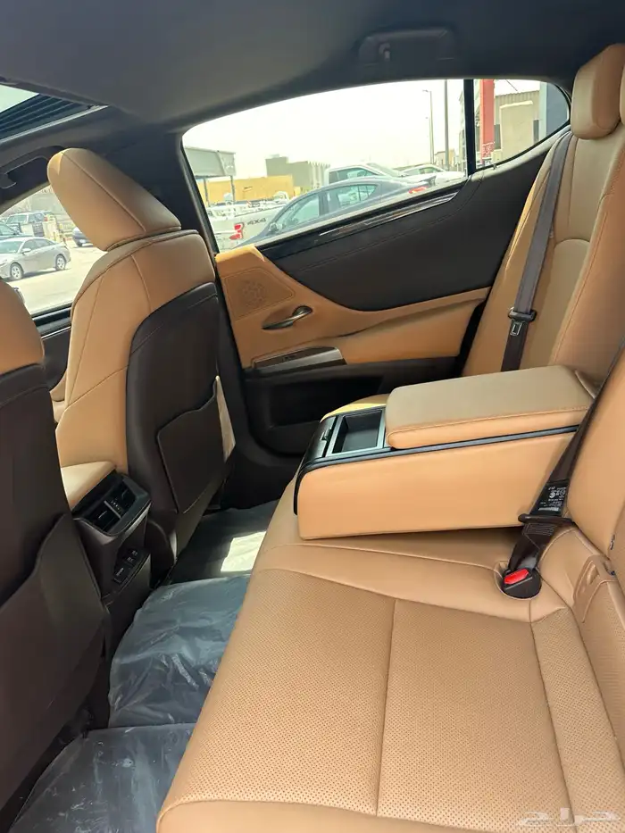 لكزس ES 350 2021 الكويت وارد الساير تيتانيوم 15