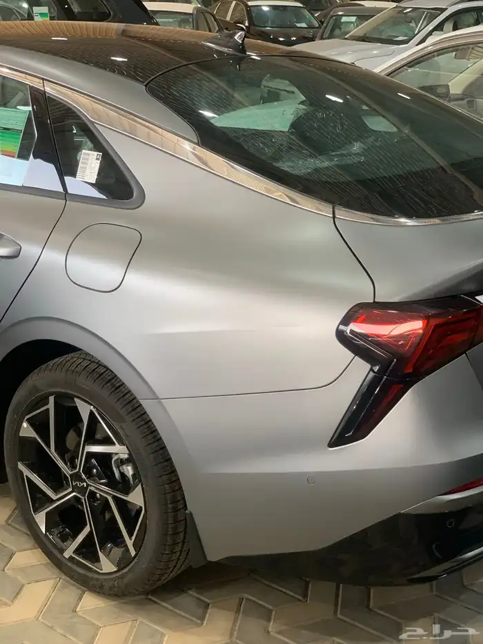 كيا k5 2025 فل كامل GT-LINE رصاصي تيتانيوم 7