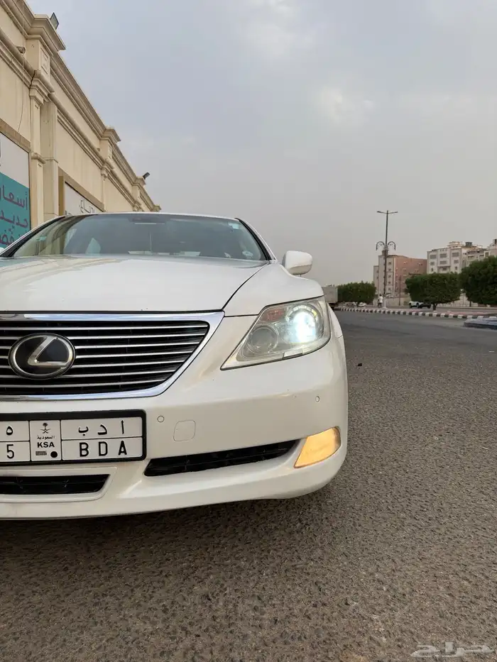 لكزس LS 2008 4