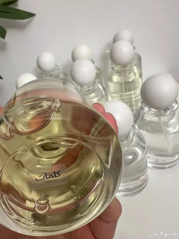عرض على عطور 100 مل حسب الطلب الروايح والاستيكر 19