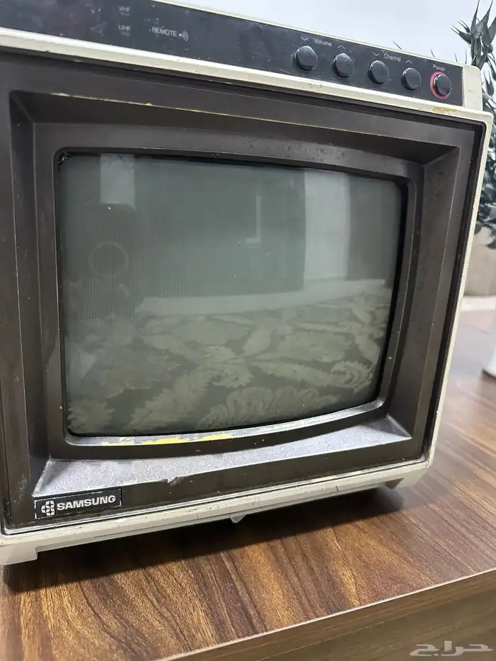 تلفزيون قديم سامسونج تراثي 0