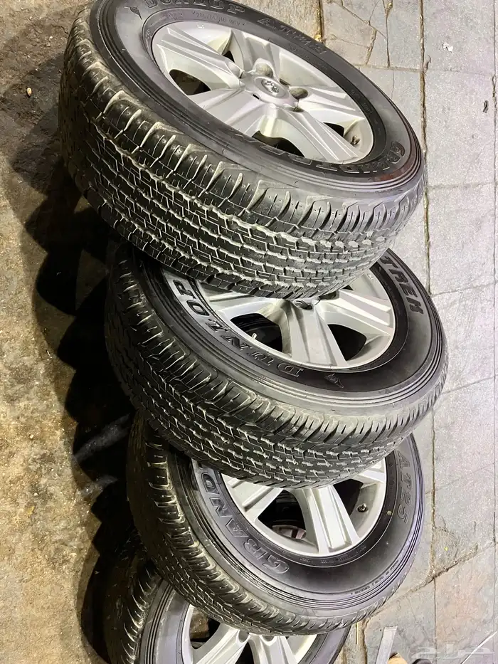 جنوط جيب مقاس 18 نجمه مع كفرات دنلوب وكاله مقاس 285 60 18 3