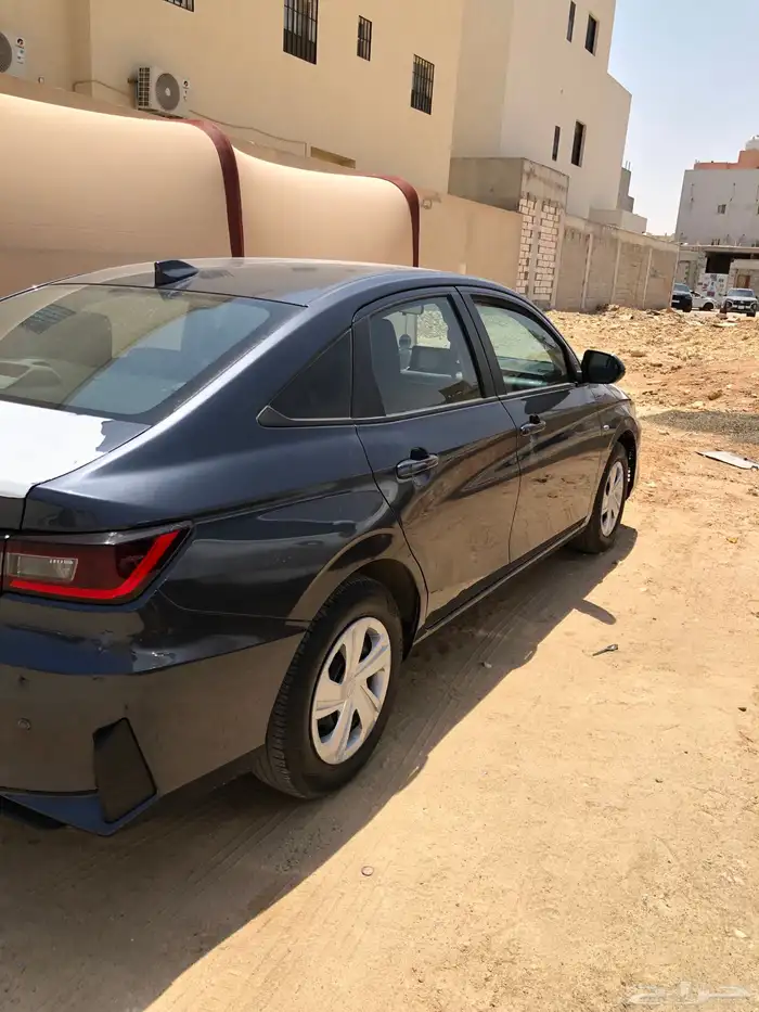 تايوتا يارس 2024 3