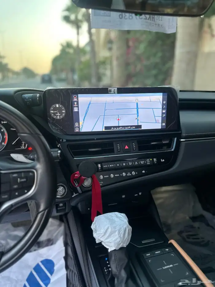 لكزس ES350 2022 بحاله الوكاله 13