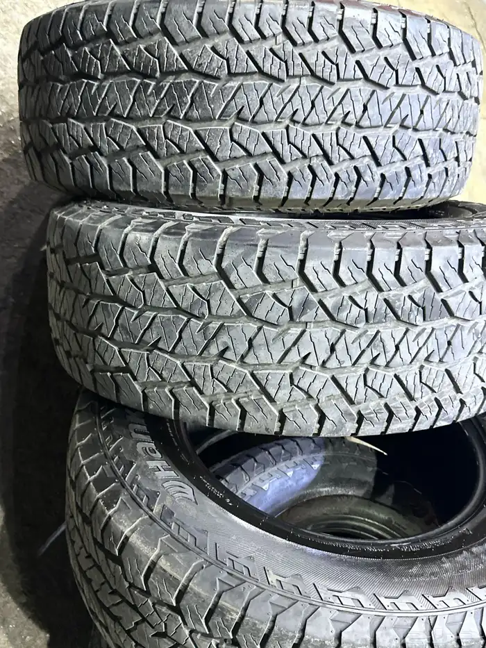 كفرات نص حجري هنكوك مقاس 275 65 18 3
