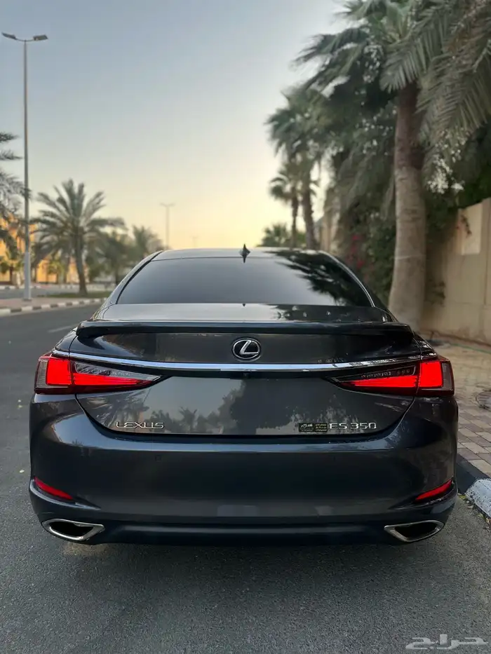 لكزس ES350 2022 بحاله الوكاله 3