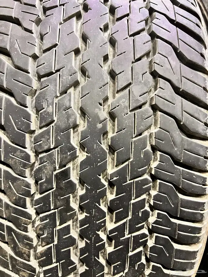 جنوط جيب مقاس 18 نجمه مع كفرات دنلوب وكاله مقاس 285 60 18 8