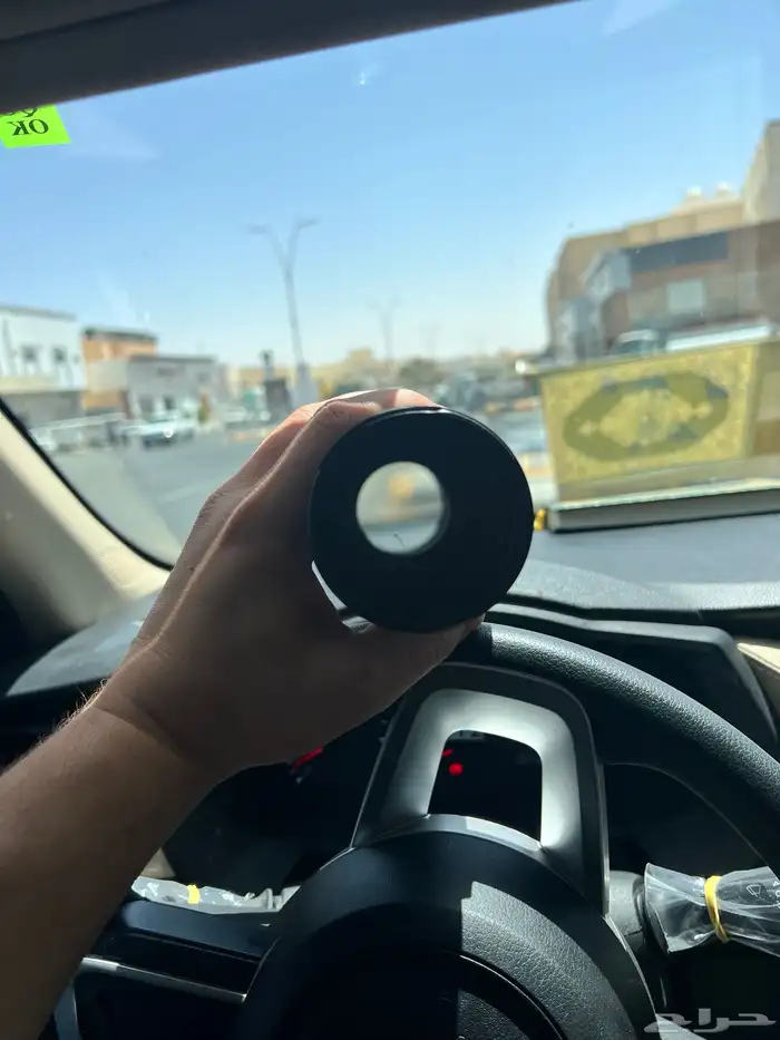 عدسة كاميرا كانون 2
