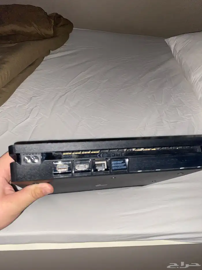 سوني 4 برو نضيف ومعه اسلاكه ومعه قير جدييد استخدمته مرتين 2