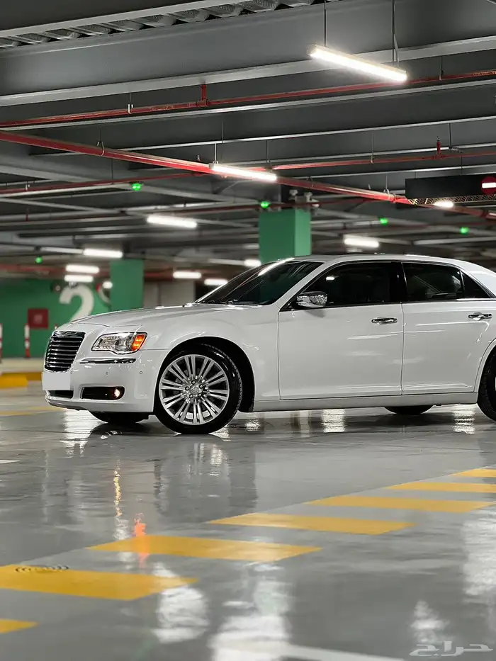 ((تم البيع)) كرايسلر C300 v8 فل اوبشن 2014 44