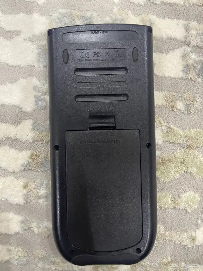 حاسبة TI-89 titanium للبيع 0