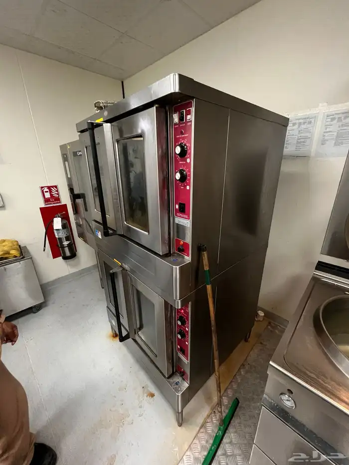 فني معدات مطابخ مركزية ومعدات مقاهي ومغاسل وغرف تبرئي 3