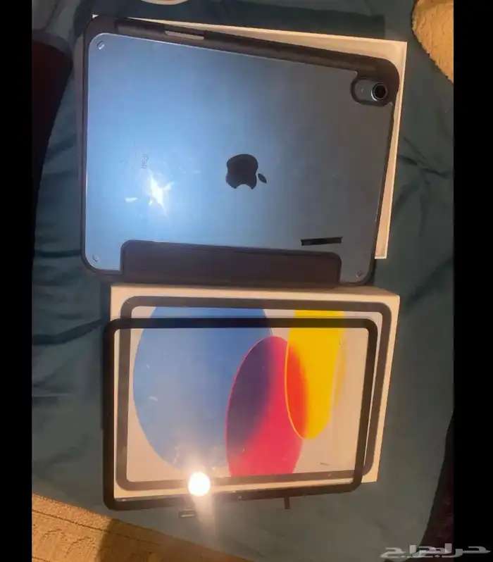 ايباد الجيل العاشر نظييف جدا مستعجل البيع 0