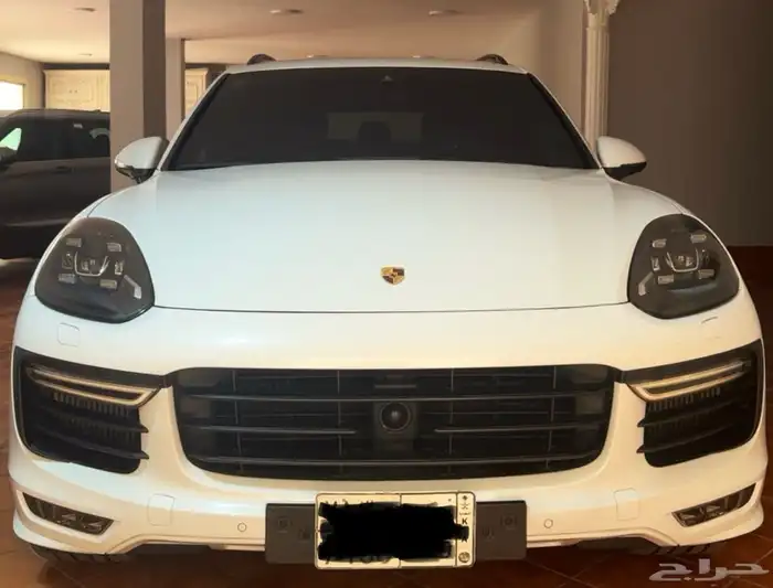 Porsche cayenne GTS 2016 1