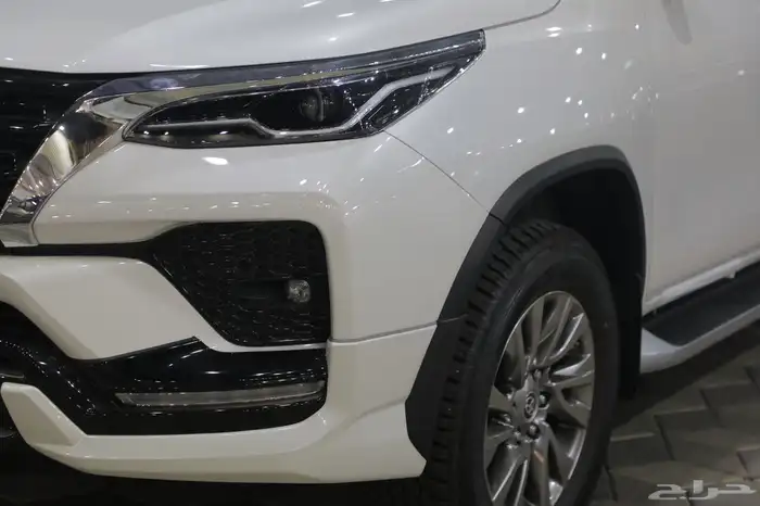 تويوتا فورشنر سته سلندر VX3 2025 جديد الاقل سعرا 1