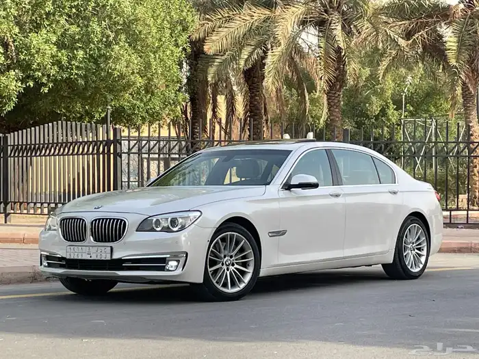 BMW-730 -2014 فل كاامل نظيف جدآ 10