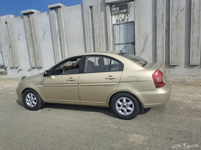 للبيع اكسنت 2010 8