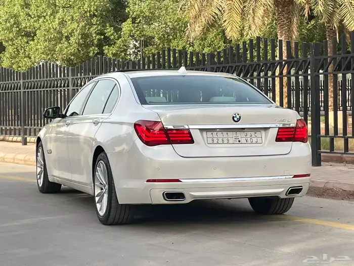 BMW-730 -2014 فل كاامل نظيف جدآ 12