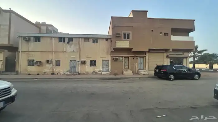 بيتين للبيع في راس تنوره 1