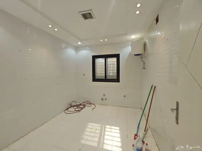 شقة الايجار شهري 2500 بحي طويق 6