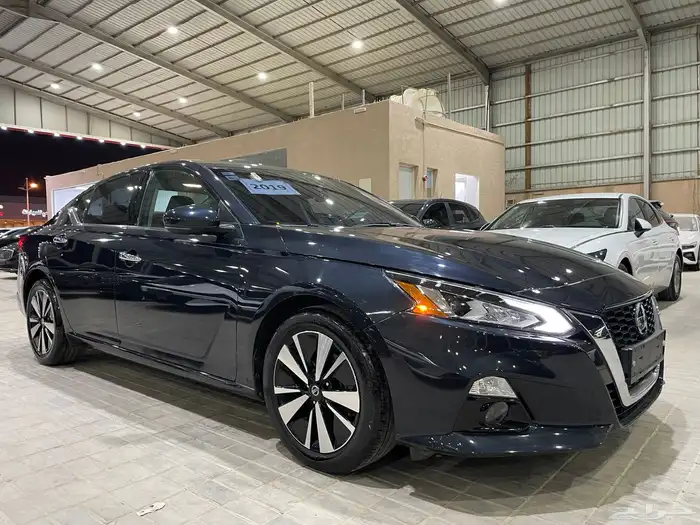 نيسان التيماSL2019 فل فتحه سقف رادار(بنزين)2.5L 3