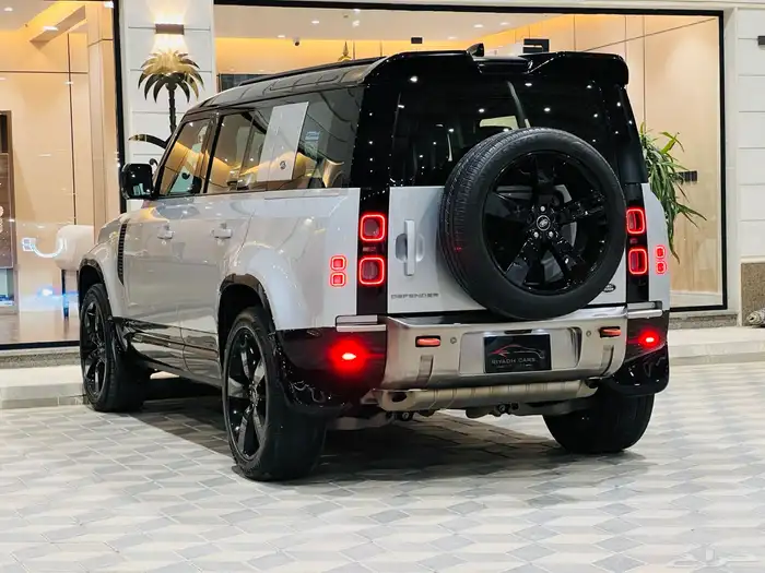 ديفندر 2022 X الناغى 110 V6 تحت الضمان اعلى مواصفات 3