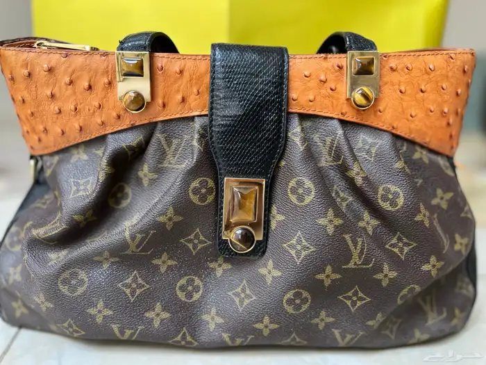 للبيع 3 شنط يد أنيقة 4