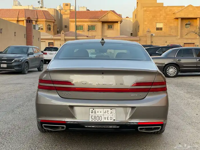 جينسس G90 رويال 4