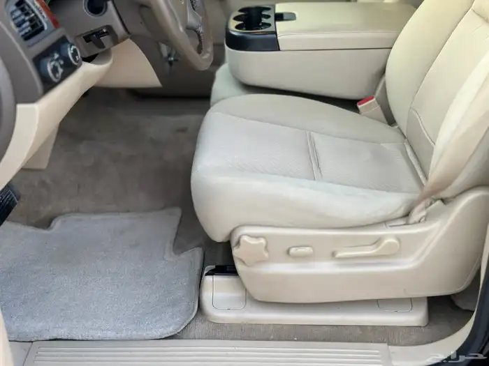 يوكون 2012 دبل بدي وكالة ( قمة في النظافة) ( تم البيع ) 32