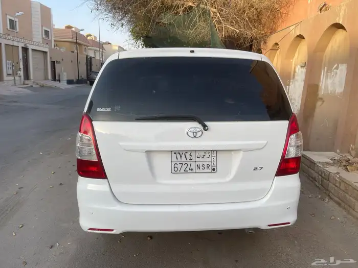 تويوتا انوفا 2014 للبيع 4