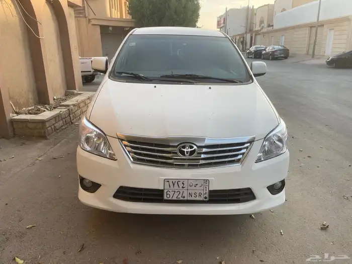تويوتا انوفا 2014 للبيع 1