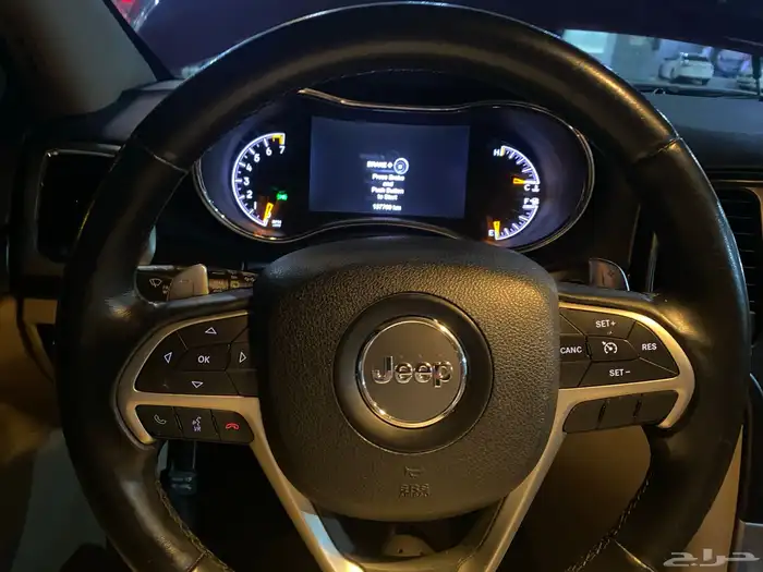 جيب جراند شيروكى بحاله الوكاله ولله الحمد LAREDO 36