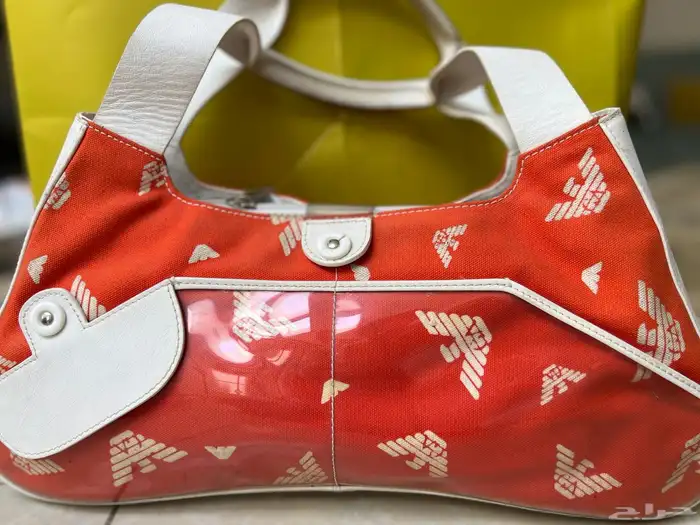 للبيع 3 شنط يد أنيقة 0