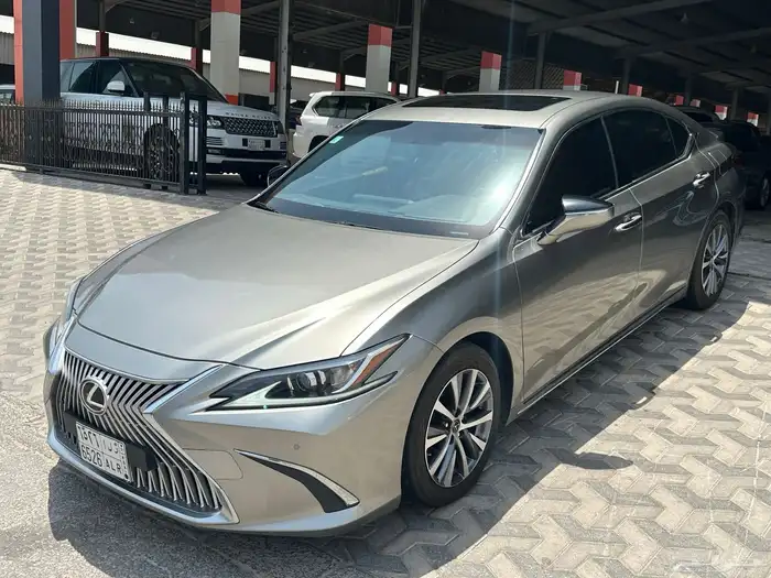 لكزس ES 350 2021 الكويت وارد الساير تيتانيوم 1