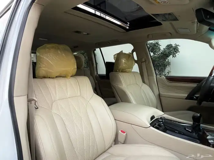 لكزس LX570 بلاك اديشن 28