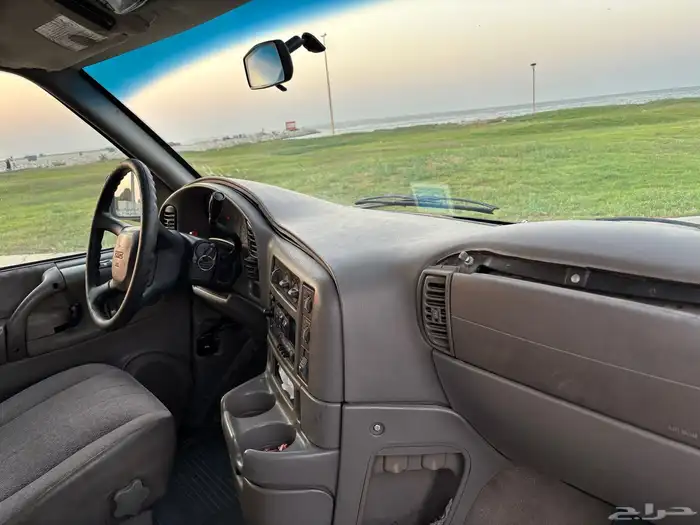 جمس فان سفاري 2004 - 2004 GMC Safari Van . 19