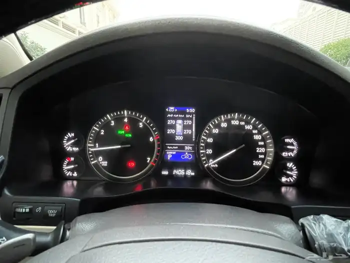 لكزس LX570 بلاك اديشن 35
