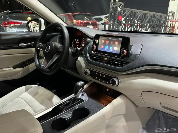نيسان التيما موديل 2022 استاندر 16