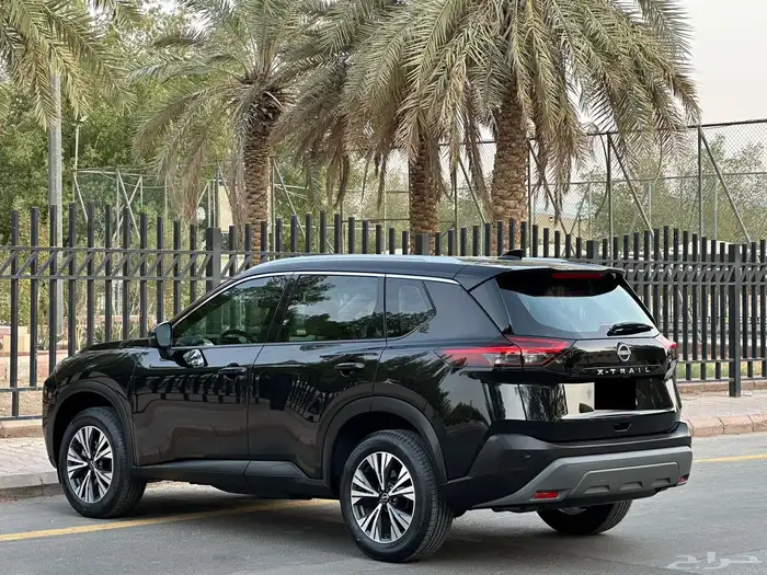 نيسان اكس تريل موديل 2023 سعودي نص فل دبل 7 ركاب 16
