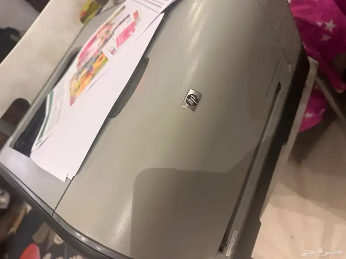 طابعة اتش بي hp ليزر ملون مع حبر فل اصلي 2