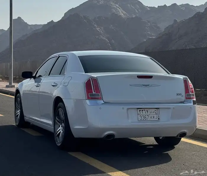 كلايسلر 2014 فل كامل6 مالك اول 8