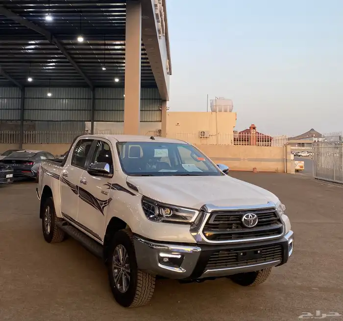 هايلوكس S.GLX 2025 قير عادي بنزين 0