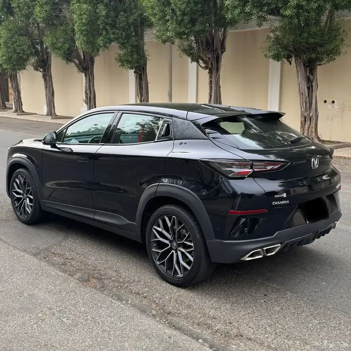 شانجان Uni-T 2024 فئة الفل Elite اسود 2