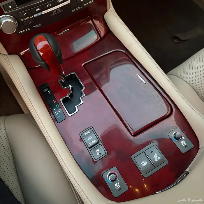 لكزس LS460 2010 شورت نظيف 22