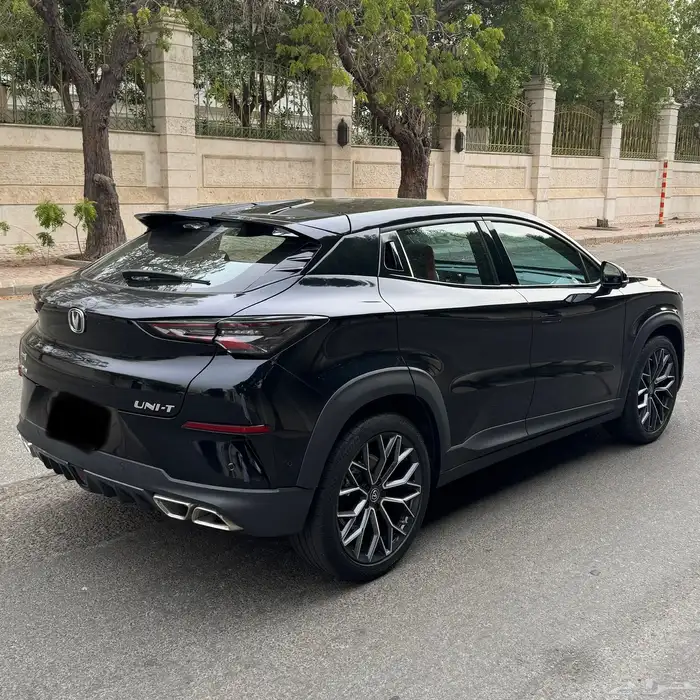 شانجان Uni-T 2024 فئة الفل Elite اسود 4