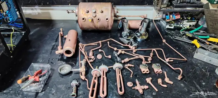 فني معدات مطابخ مركزية ومعدات مقاهي ومغاسل وغرف تبرئي 4