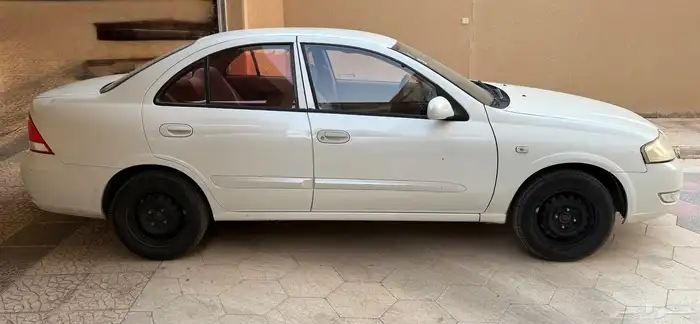 للبيع نيسان صني موديل 2011 2