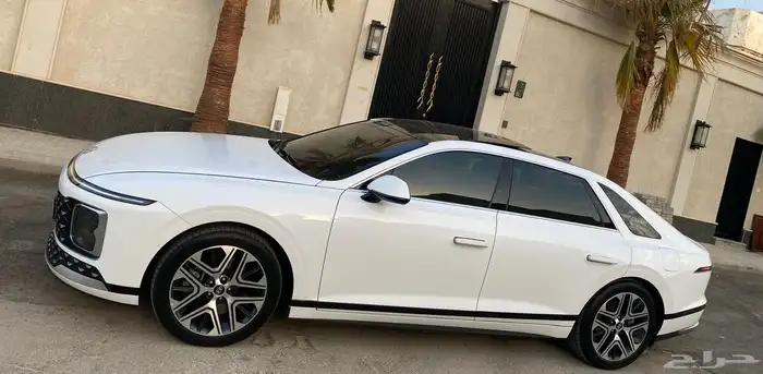 ازيرا بريميوم فل كامل 2024 بحالة الوكالة 0